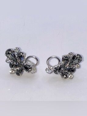 Vtg Sherman Grey & White Swarovski Crystal Screw Back Clip On Earrings 1” Signed